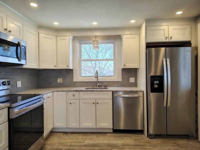 74 Thurlow Ave, Revere, MA 02151