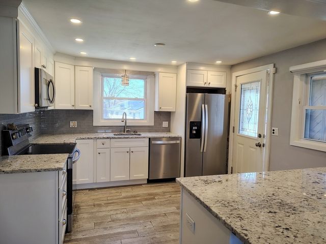 74 Thurlow Ave, Revere, MA 02151