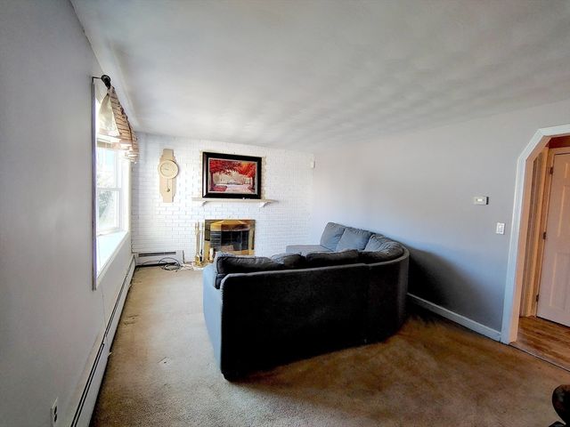 74 Thurlow Ave, Revere, MA 02151