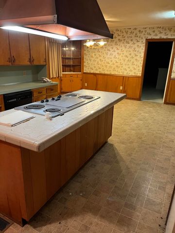 2565 Saint Matthews Road, Orangeburg, SC 29118