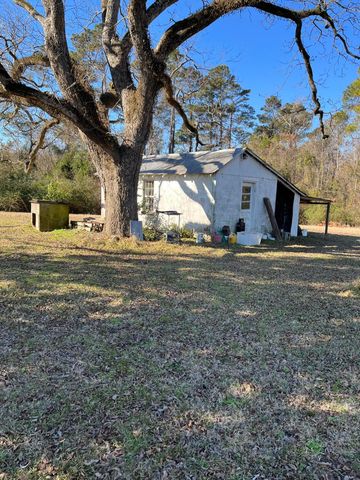 2565 Saint Matthews Road, Orangeburg, SC 29118