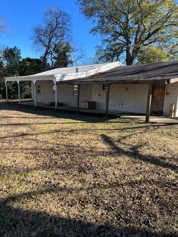 2565 Saint Matthews Road, Orangeburg, SC 29118