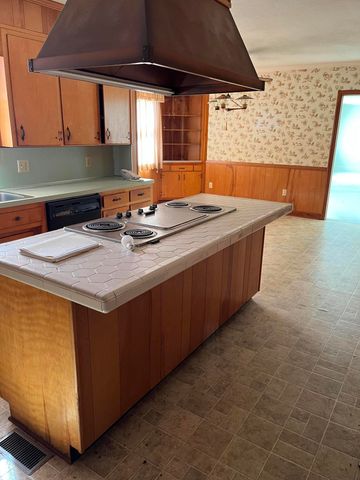 2565 Saint Matthews Road, Orangeburg, SC 29118
