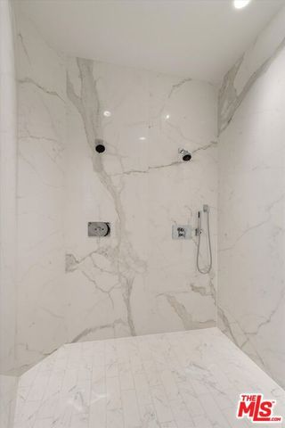 9422 Readcrest Drive, Beverly Hills, CA 90210