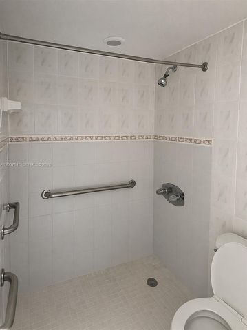 15400 SW 81st Cir Ln 1011, Miami, FL 33193