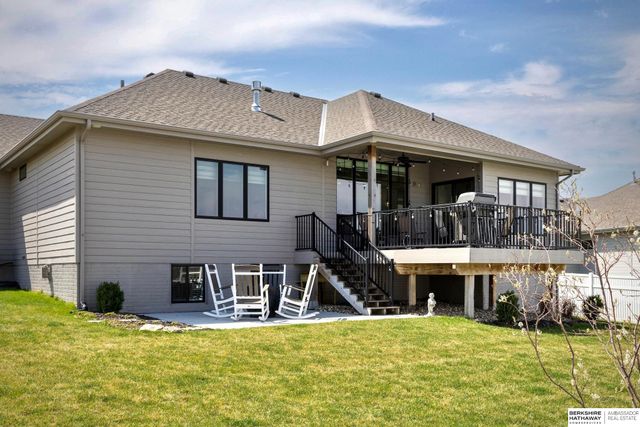21714 K Street, Elkhorn, NE 68022