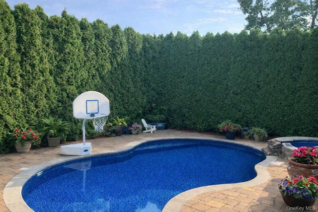 1309 Shelbourne Avenue, Mamaroneck, NY 10543