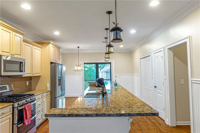 1333 Eubanks Avenue, East Point, GA 30344