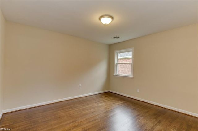 925 South AVE, Newport News, VA 23605