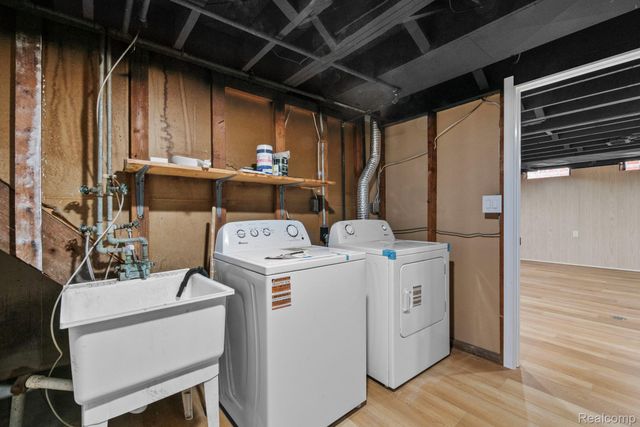 28419 Park Court, Madison Heights, MI 48071