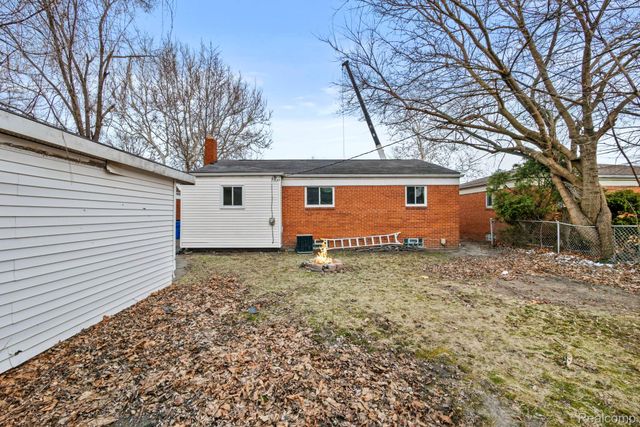 28419 Park Court, Madison Heights, MI 48071