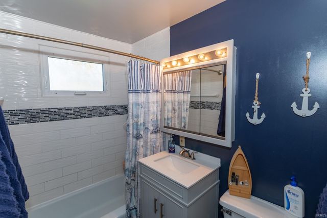 2730 Lexington Boulevard, Mishawaka, IN 46544