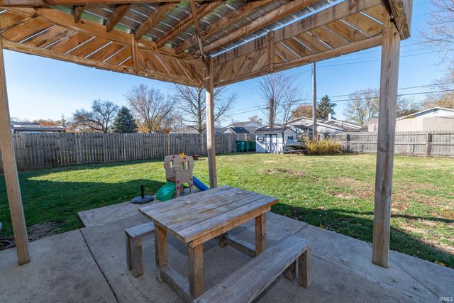 2730 Lexington Boulevard, Mishawaka, IN 46544