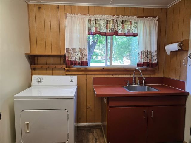 77 Vestal Avenue, Hancock, NY 13783