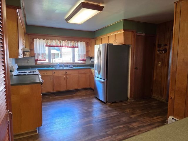 77 Vestal Avenue, Hancock, NY 13783
