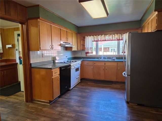 77 Vestal Avenue, Hancock, NY 13783