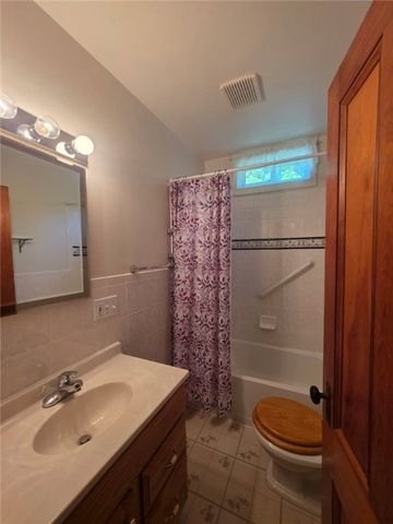 77 Vestal Avenue, Hancock, NY 13783