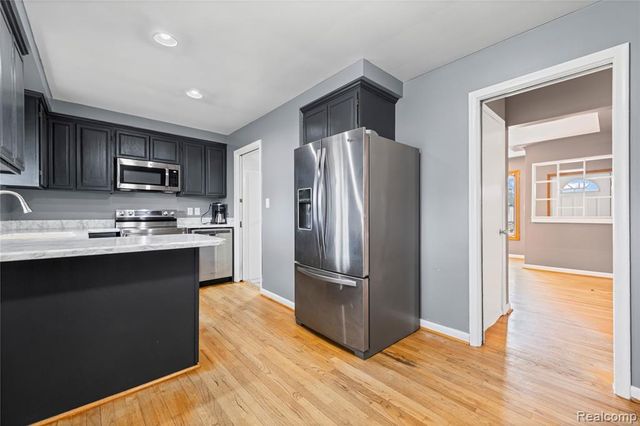 20336 Cedar Street, Saint Clair Shores, MI 48081