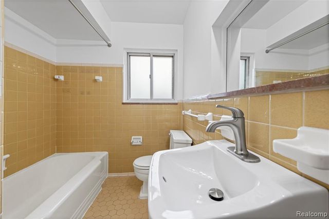 20336 Cedar Street, Saint Clair Shores, MI 48081