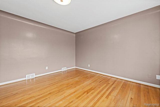 20336 Cedar Street, Saint Clair Shores, MI 48081