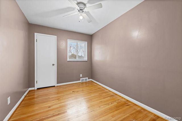 20336 Cedar Street, Saint Clair Shores, MI 48081