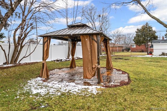 20336 Cedar Street, Saint Clair Shores, MI 48081