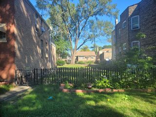 9411 S Calumet Avenue, Chicago, IL 60619