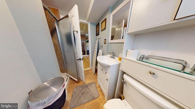 8902 BLUE GRASS RD, Philadelphia, PA 19152