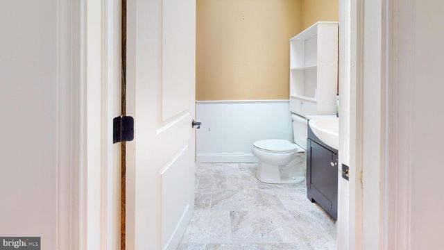 8902 BLUE GRASS RD, Philadelphia, PA 19152