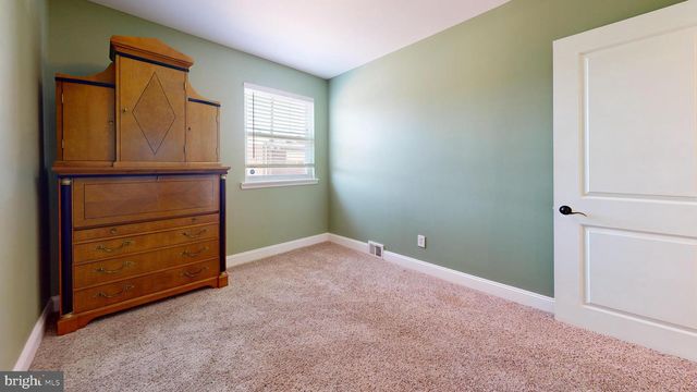 8902 BLUE GRASS RD, Philadelphia, PA 19152