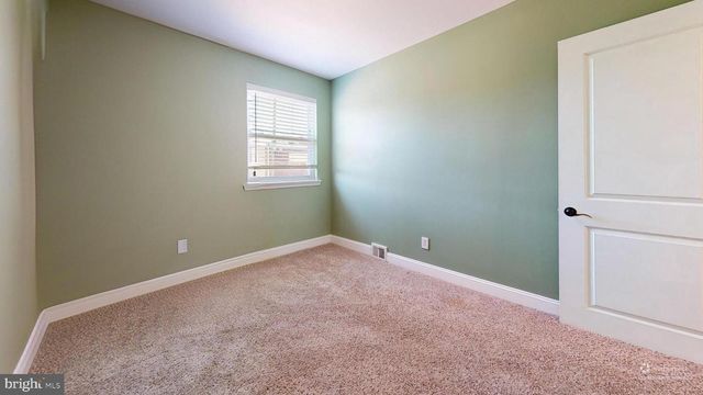 8902 BLUE GRASS RD, Philadelphia, PA 19152