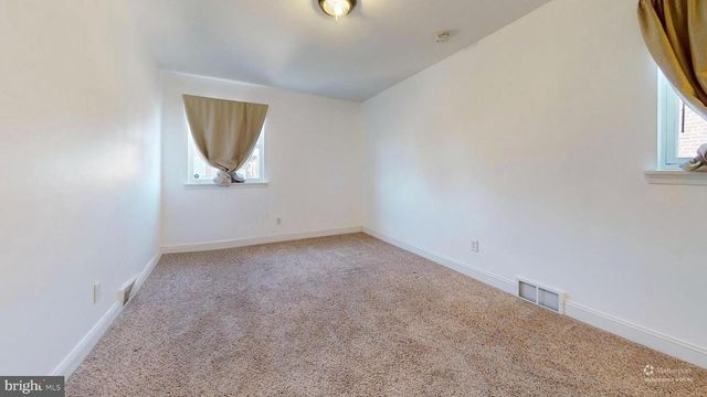 8902 BLUE GRASS RD, Philadelphia, PA 19152