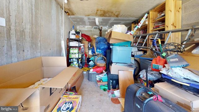 8902 BLUE GRASS RD, Philadelphia, PA 19152
