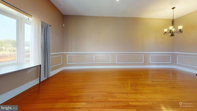 8902 BLUE GRASS RD, Philadelphia, PA 19152