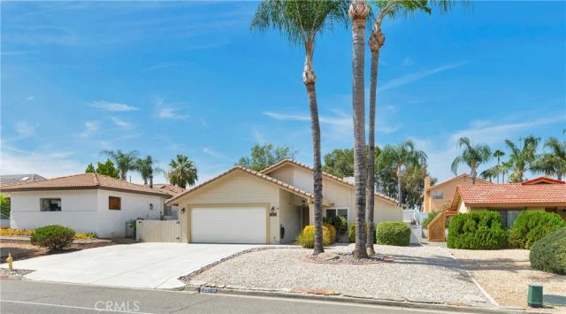 23240 Continental Drive, Canyon Lake, CA 92587