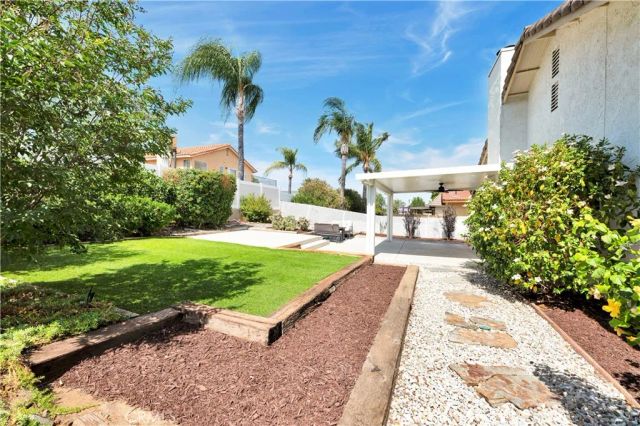 23240 Continental Drive, Canyon Lake, CA 92587