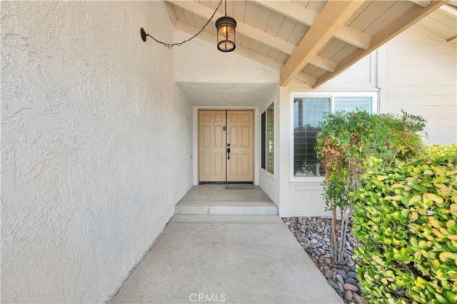 23240 Continental Drive, Canyon Lake, CA 92587