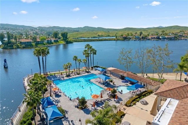 23240 Continental Drive, Canyon Lake, CA 92587