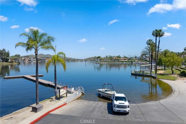 23240 Continental Drive, Canyon Lake, CA 92587