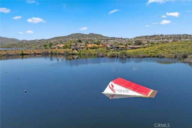 23240 Continental Drive, Canyon Lake, CA 92587