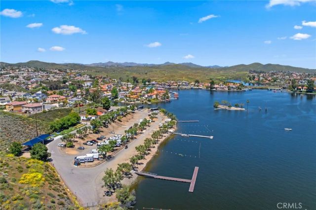 23240 Continental Drive, Canyon Lake, CA 92587