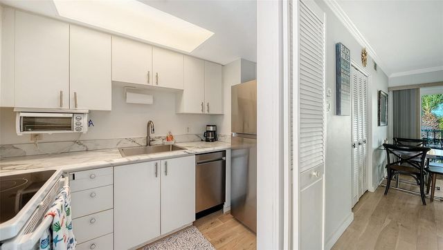 2850 GULF OF MEXICO DRIVE 4, Longboat Key, FL 34228