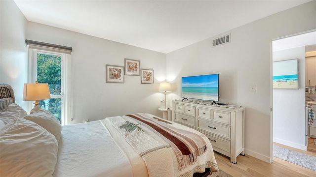 2850 GULF OF MEXICO DRIVE 4, Longboat Key, FL 34228