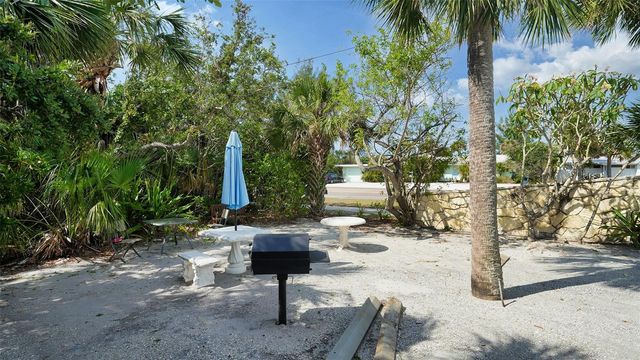 2850 GULF OF MEXICO DRIVE 4, Longboat Key, FL 34228