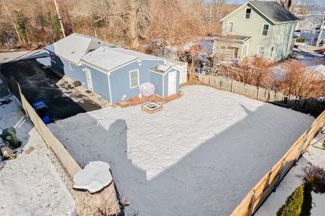 126 Narrows Road, Bristol, RI 02809