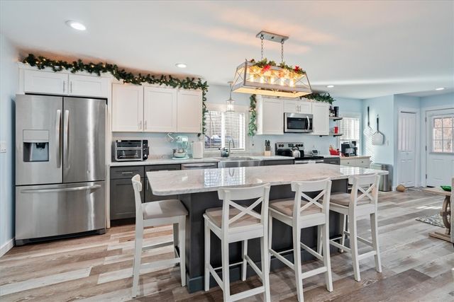 126 Narrows Road, Bristol, RI 02809