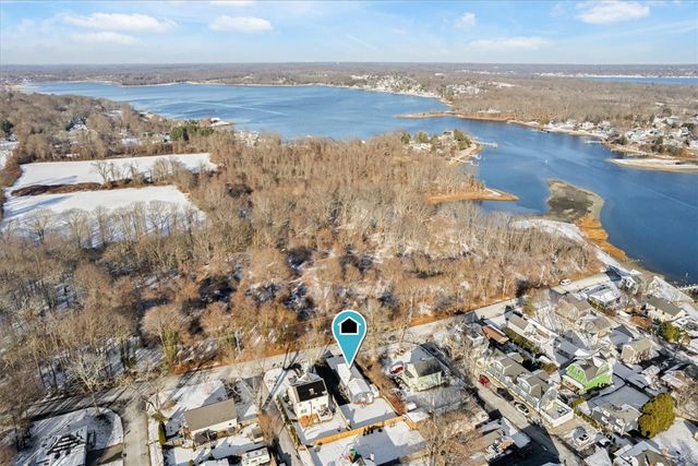 126 Narrows Road, Bristol, RI 02809