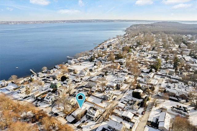 126 Narrows Road, Bristol, RI 02809