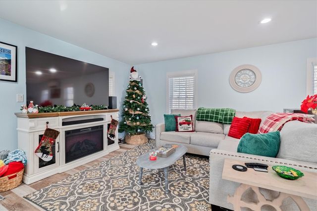 126 Narrows Road, Bristol, RI 02809