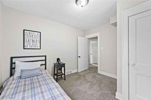 1076 Chalker Street, Akron, OH 44310